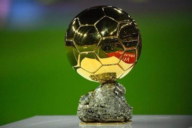 欧冠官方正版下载-【早报】CR7!欧冠滴神!
